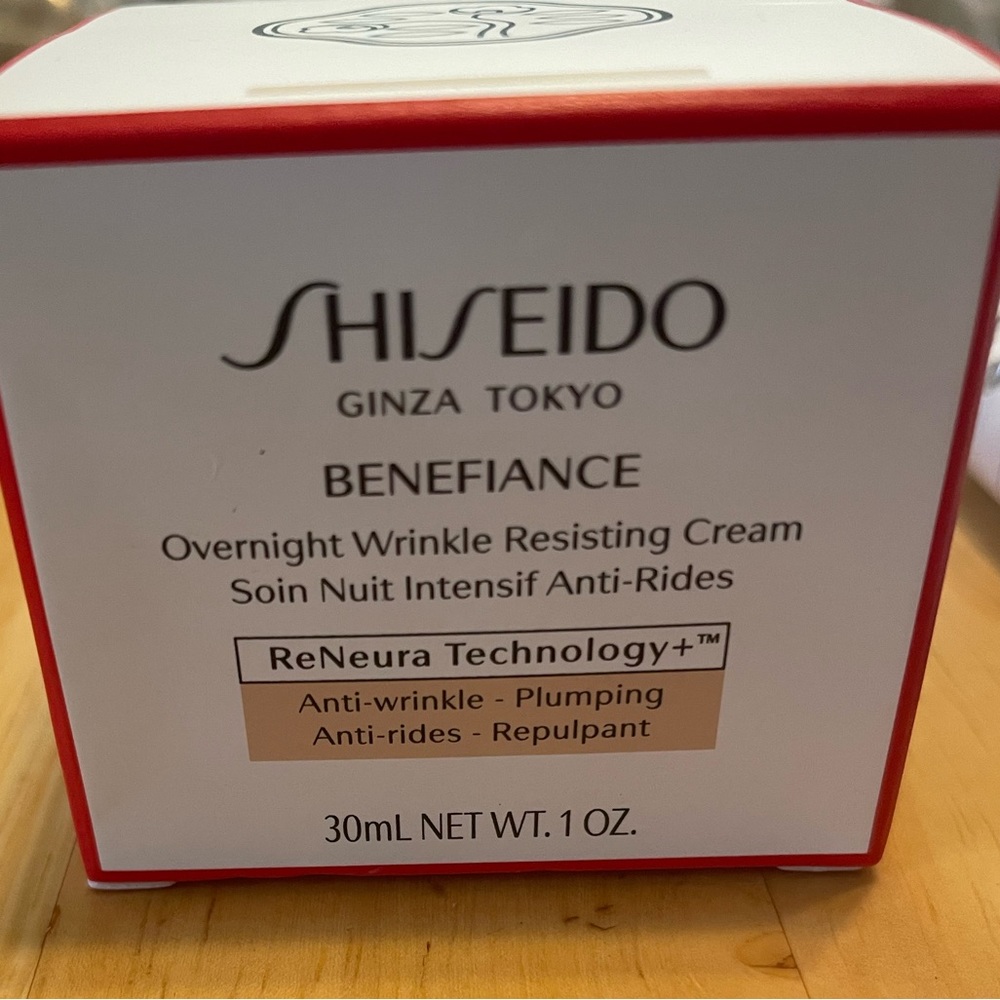 Benefiance overnight wrinkle resisting cream